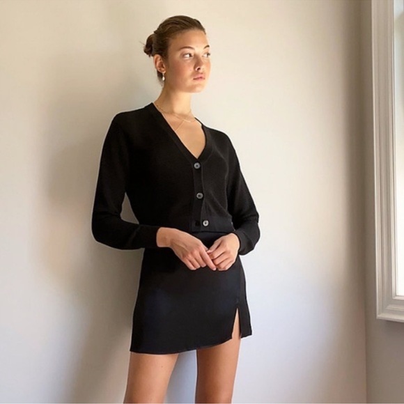 Wilfred Dresses & Skirts - Aritzia Wilfred Muse Mini Satin Skirt